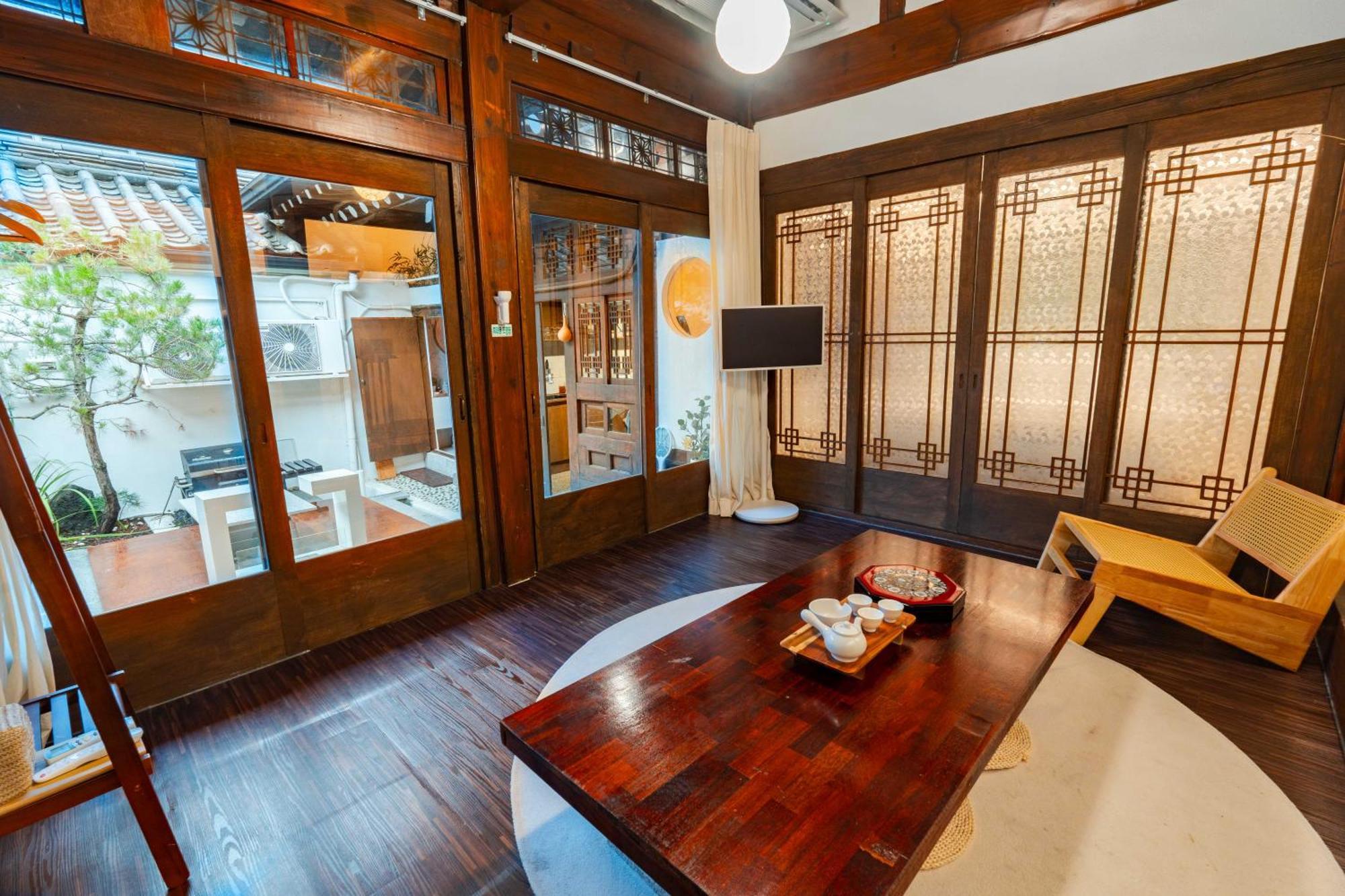 Apartment Cheongbaek House *