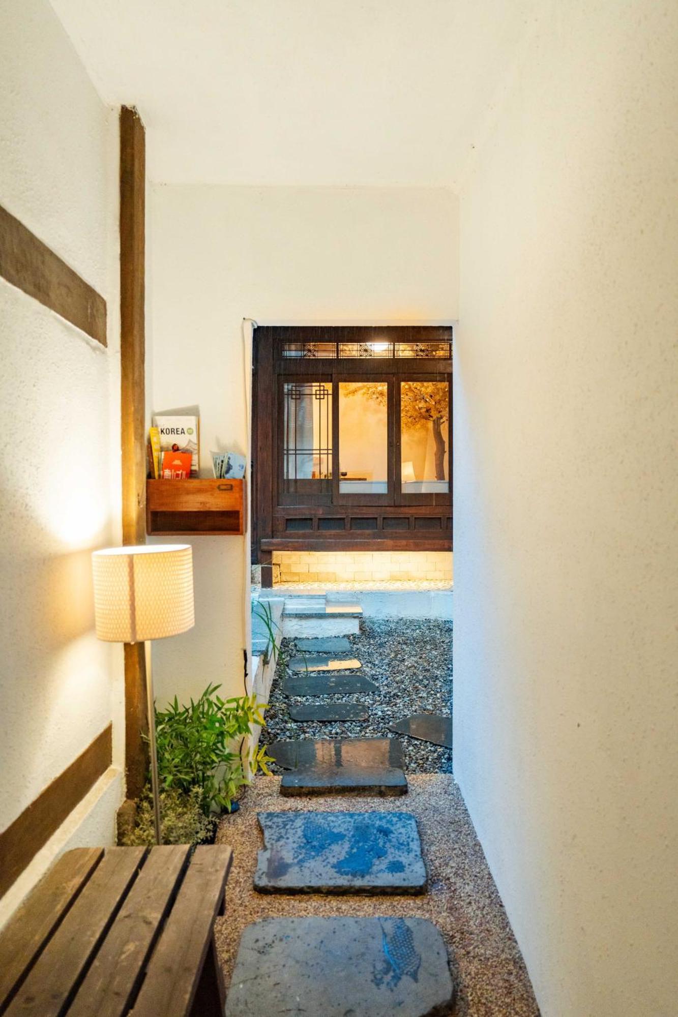 Apartment Cheongbaek House